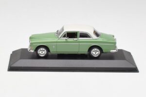 Volvo 121 Amazon Светлозелен и Бял Minichamps 1:43 430171005 Метал