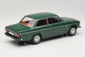 Volvo 142 Зелен MCG 1:18 MCG18005 Метал — снимка 2 от 6