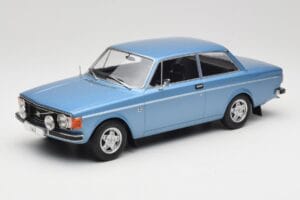 Volvo 142 Светлосин MCG 1:18 MCG18444 Метал