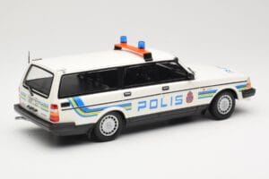 Volvo 240 GL Комби Polis Sweden Minichamps 1:18 155171480 Метал — снимка 2 от 6