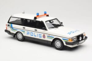 Volvo 240 GL Комби Polis Sweden Minichamps 1:18 155171480 Метал — снимка 4 от 6