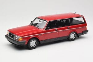 Volvo 240 GL Комби Червен Minichamps 1:18 155171411 Метал