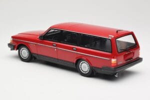 Volvo 240 GL Комби Червен Minichamps 1:18 155171411 Метал — снимка 5 от 6