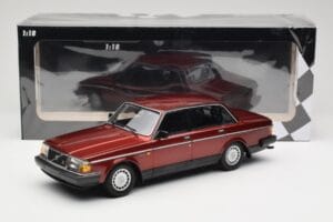 Volvo 240 GL Dark Red Metallic Minichamps 1:18 155171406 Метал — снимка 6 от 6