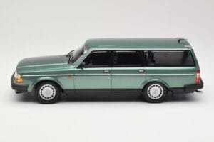 Volvo 240 GL Estate Green Metallic Minichamps 1:18 155171410 Метал — снимка 3 от 6