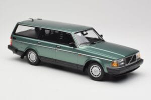 Volvo 240 GL Estate Green Metallic Minichamps 1:18 155171410 Метал — снимка 4 от 6