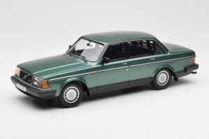 Volvo 240 GL Зелен Металик Minichamps 1:18 155171400 Метал