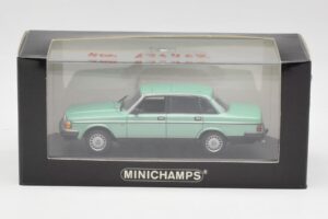 Volvo 240 GL Зелен Металик Minichamps 1:43 400171402 Метал — снимка 4 от 4