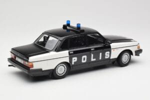 Volvo 240 GL Polis Sweden Черен Minichamps 1:18 155171497 Метал — снимка 2 от 6