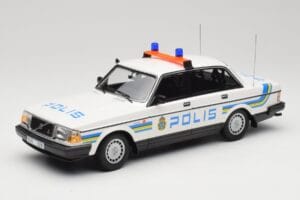 Volvo 240 GL Polis Sweden Minichamps 1:18 155171490 Метал