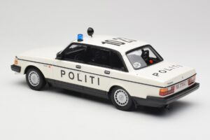 Volvo 240 GL Politi Denmark Minichamps 1:18 155171495 Метал — снимка 5 от 6