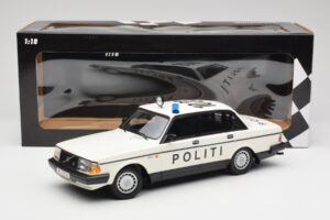 Volvo 240 GL Politi Denmark Minichamps 1:18 155171495 Метал — снимка 6 от 6