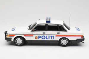 Volvo 240 GL Politi Norway Minichamps 1:18 155171491 Метал — снимка 3 от 6