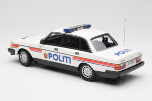 Volvo 240 GL Politi Norway Minichamps 1:18 155171491 Метал — снимка 5 от 6