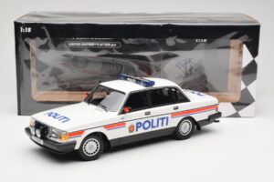 Volvo 240 GL Politi Norway Minichamps 1:18 155171491 Метал — снимка 6 от 6
