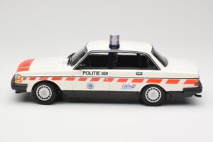Volvo 240 GL Politie Netherlands Minichamps 1:18 155171498 Метал — снимка 3 от 6