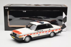 Volvo 240 GL Politie Netherlands Minichamps 1:18 155171498 Метал — снимка 6 от 6