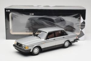 Volvo 240 GL Сребрист Minichamps 1:18 155171408 Метал — снимка 6 от 6