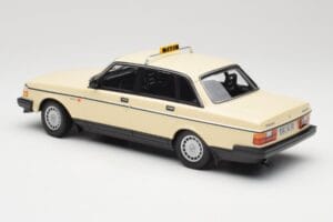 Volvo 240 GL Taxi Minichamps 1:18 155171494 Метал — снимка 5 от 6