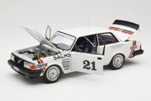 Volvo 240 Turbo #21 P. Stureson DTM Winner Wunstorf 1985 AUTOart 1:18 88592 Метал — снимка 2 от 8
