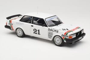 Volvo 240 Turbo #21 P. Stureson DTM Winner Wunstorf 1985 AUTOart 1:18 88592 Метал — снимка 6 от 8