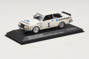 Volvo 240 Turbo #1 P. Stureson IPS Motorsport DTM 1986 Minichamps 1:43 400861701 Метал — снимка 2 от 4