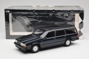 Volvo 740 GL Комби Тъмнозелено Металик Minichamps 1:18 155171771 Метал — снимка 6 от 6