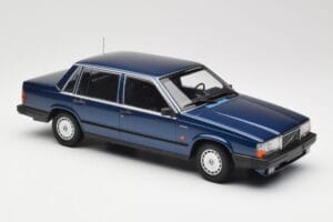 Volvo 740 GL Dark Blue Metallic Minichamps 1:18 155171701 Метал — снимка 4 от 6