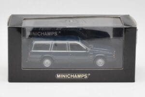 Volvo 740 GL Estate Синьо-Зелено Металик Minichamps 1:43 943171713 Метал — снимка 4 от 4