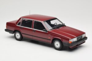 Volvo 740 GL Червен Minichamps 1:18 155171704 Метал — снимка 4 от 6
