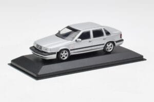 Volvo 850 Сребрист Minichamps 1:43 430171402 Метал — снимка 2 от 4