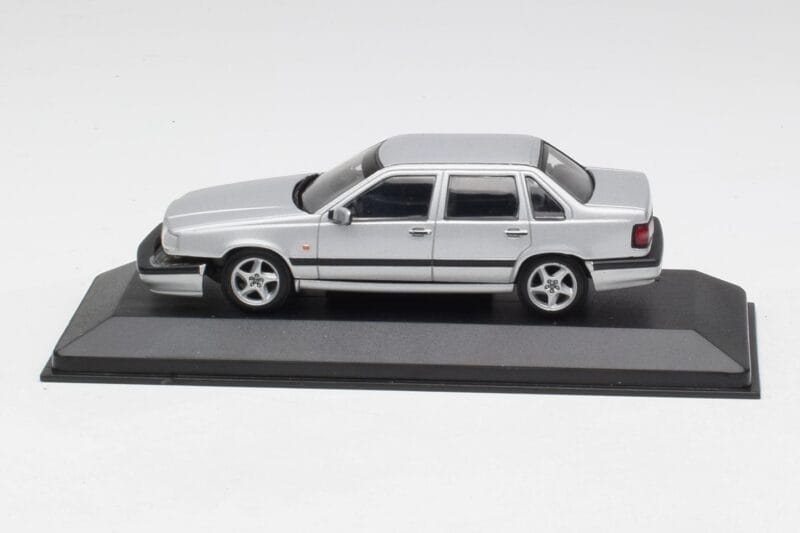 Volvo 850 Сребрист Minichamps 1:43 430171402 Метал