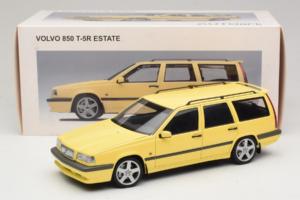 Volvo 850 T-5R Комби Cream Yellow AUTOart 1:18 79506 Метал — снимка 8 от 8