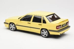 Volvo 850 T-5R Жълт AUTOart 1:18 79501 Метал — снимка 7 от 8