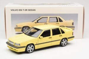 Volvo 850 T-5R Жълт AUTOart 1:18 79501 Метал — снимка 8 от 8
