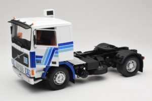 Volvo F12 Син Бял Road Kings 1:18 RK180033 Метал — снимка 2 от 8
