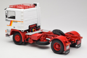 Volvo F12 Бял Червен Road Kings 1:18 RK180031 Метал — снимка 7 от 8