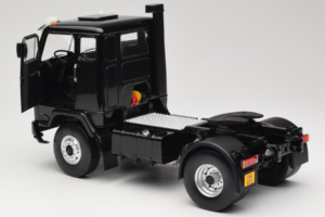Volvo F88 John Player Special Black MCG 1:18 MCG18217 Метал — снимка 5 от 8