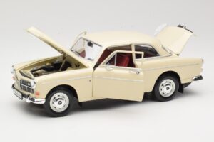 Volvo P121 Amazon Бял Revell 1:18 08866 Метал — снимка 2 от 8