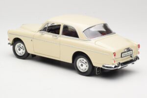 Volvo P121 Amazon Бял Revell 1:18 08866 Метал — снимка 7 от 8