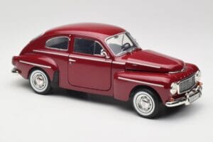 Volvo PV544 Cherry Red Revell 1:18 08887 Метал — снимка 6 от 8