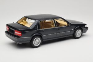 Volvo S90 Royal Blue DNA 1:18 DNA000088 Метал — снимка 2 от 6