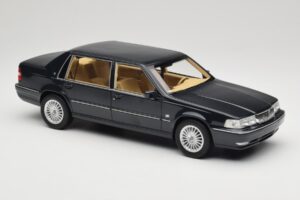 Volvo S90 Royal Blue DNA 1:18 DNA000088 Метал — снимка 4 от 6