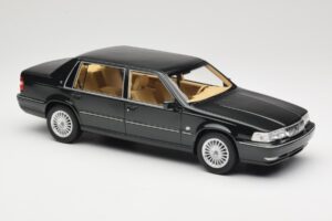 Volvo S90 Royal Green DNA 1:18 DNA000090 Метал — снимка 4 от 6