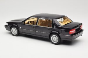 Volvo S90 Royal Violet DNA 1:18 DNA000089 Метал — снимка 5 от 6