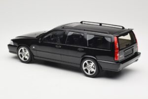 Volvo V70 R P80 Черен DNA 1:18 DNA000232 Метал — снимка 5 от 6