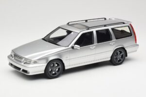 Volvo V70 R P80 Сребрист DNA 1:18 DNA000155 Метал
