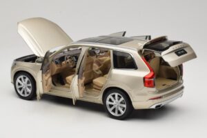 Volvo XC90 Luminous Sand Yellow Paudi Model 1:18 9430841 Метал — снимка 5 от 8