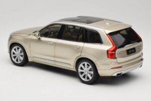 Volvo XC90 Luminous Sand Yellow Paudi Model 1:18 9430841 Метал — снимка 7 от 8