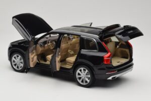Volvo XC90 Onyx Black Paudi Model 1:18 9430842 Метал — снимка 5 от 8
